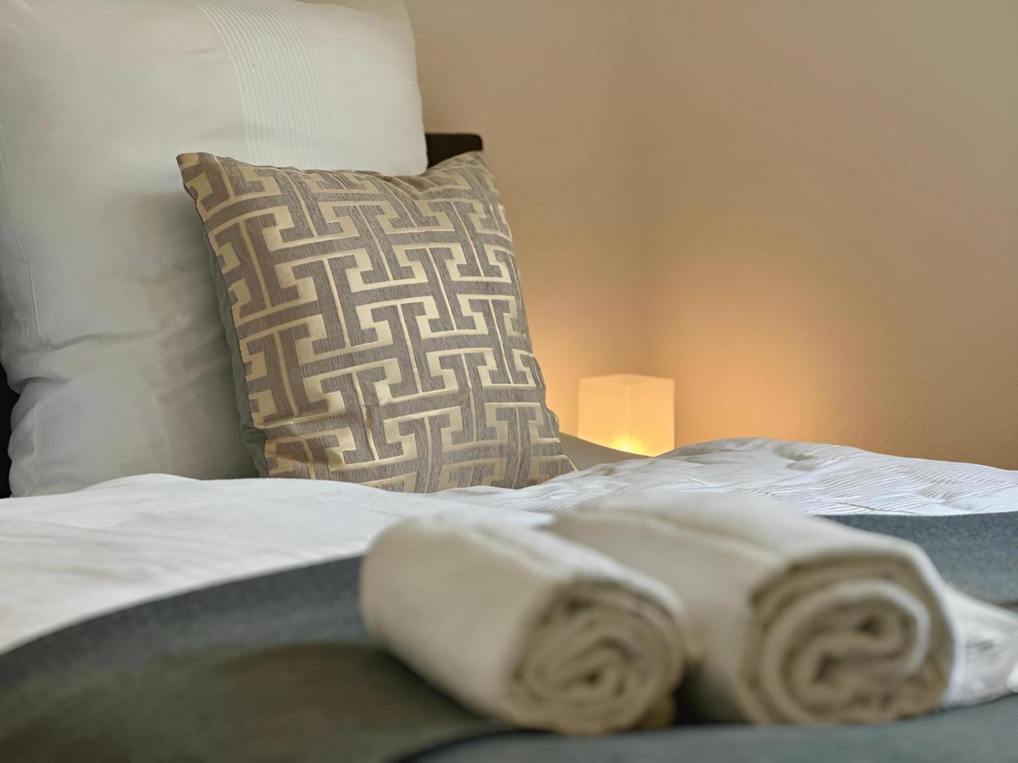 Raha Apartments - Modernes Studio-Apartment - Hbf - Gratis Parkplatz إرفورت المظهر الخارجي الصورة