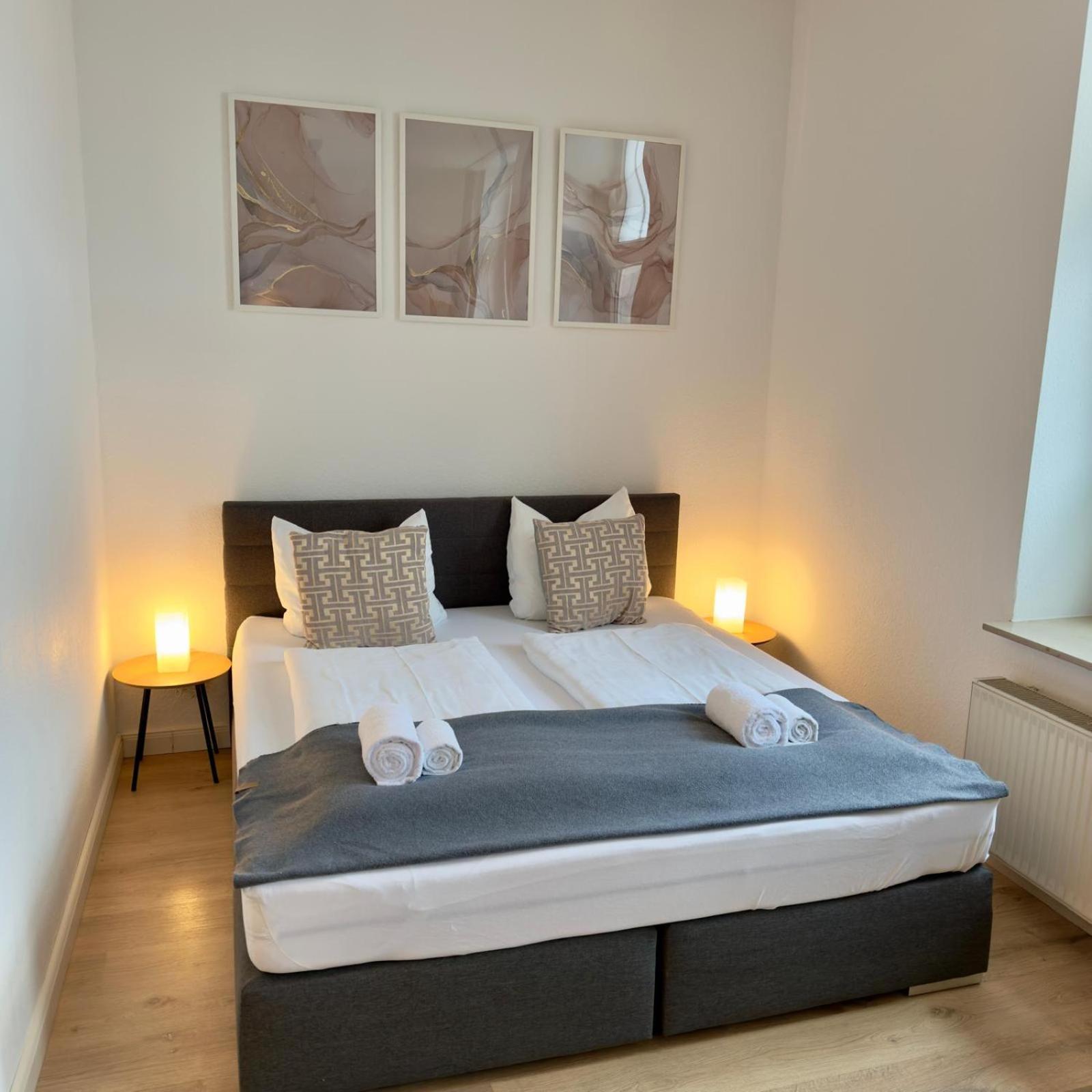 Raha Apartments - Modernes Studio-Apartment - Hbf - Gratis Parkplatz إرفورت المظهر الخارجي الصورة