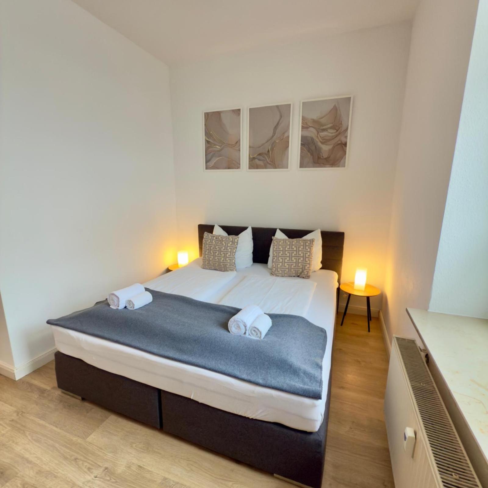 Raha Apartments - Modernes Studio-Apartment - Hbf - Gratis Parkplatz إرفورت المظهر الخارجي الصورة